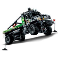 ����������� LEGO Technic ������������ ��������� ��� ����������� Mercedes-Benz Zetros 42129